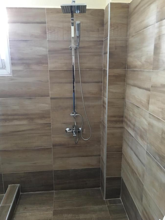 Penzion Modern House Afytos Exteriér fotografie