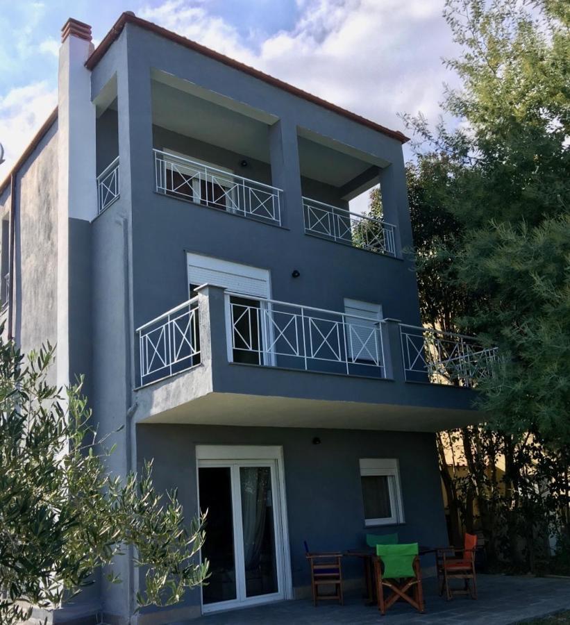Penzion Modern House Afytos Exteriér fotografie